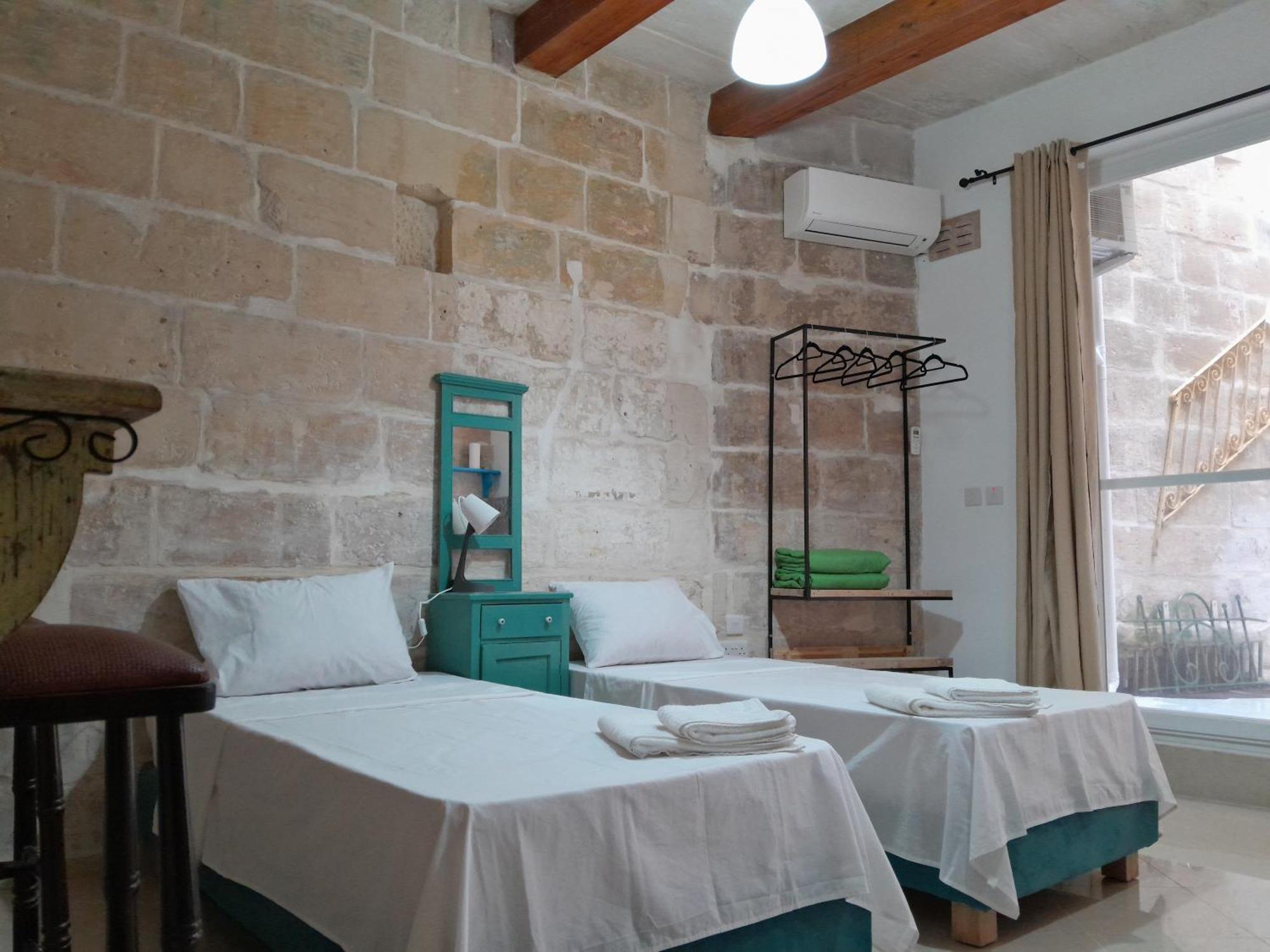 Limestone Suites Sliema Ngoại thất bức ảnh